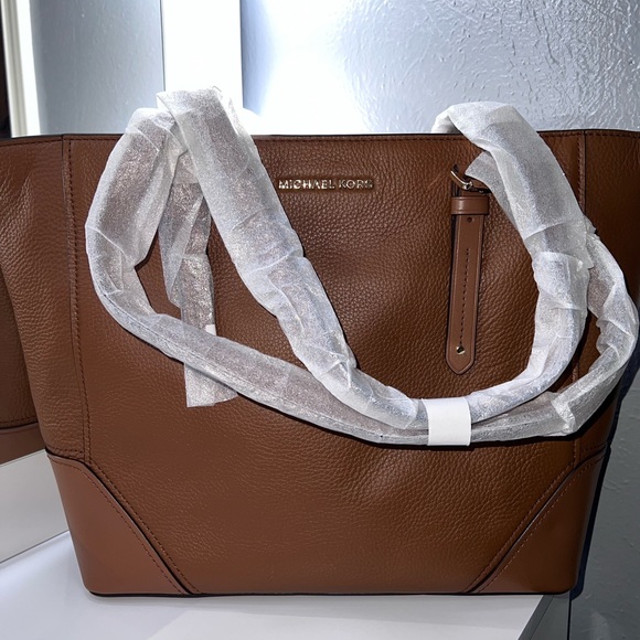 MICHAEL Michael Kors Bags New Michael Kors Aria Large Luggage